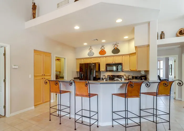 Catalina Mtn Views! Tucson Townhome W/ Large Patio Dom wakacyjny