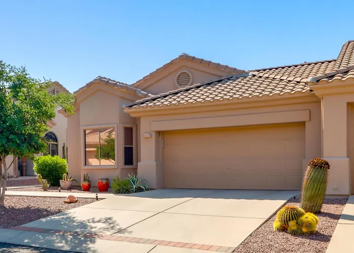 Catalina Mtn Views! Tucson Townhome W/ Large Patio